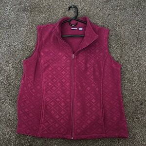 Laura Scott Women's Quilted Vest - Deep Red